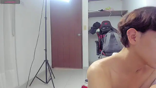 Snapshot of lightboy0 chatting on October 21, 2025, 6:07 pm lightboy0 online show from October 21, 2025, 6:07 pm