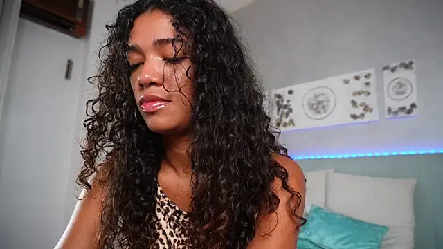 Snapshot of LibertyLust chatting on September 28, 2025, 8:21 am LibertyLust online show from September 28, 2025, 8:21 am