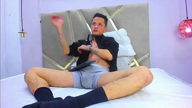 Snapshot of SkinnyZetth chatting on October 16, 2025, 4:21 am SkinnyZetth online show from October 16, 2025, 4:21 am