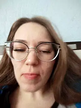 AlisaWyn online show from January 19, 2026, 5:44 am