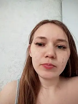 AlisaWyn online show from December 21, 2025, 8:05 am