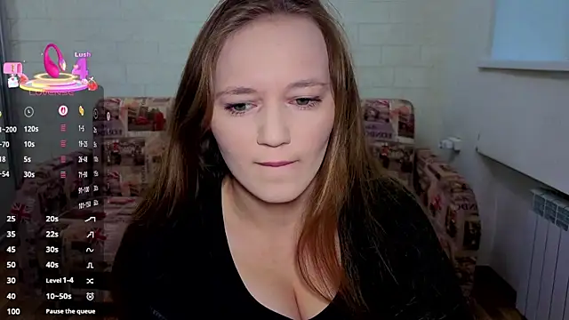Snapshot of AlisaWyn chatting on September 12, 2025, 11:54 am AlisaWyn online show from September 12, 2025, 11:54 am