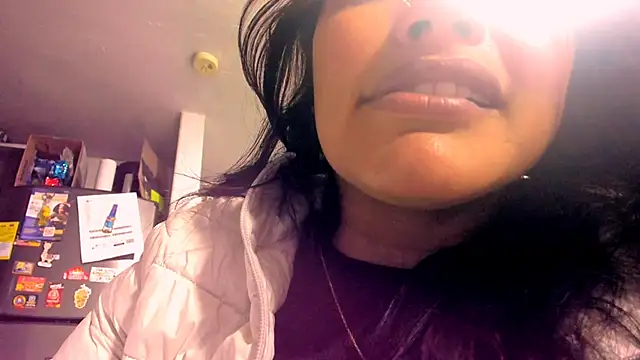 scarletr red online show from September 26, 2025, 11:00 pm