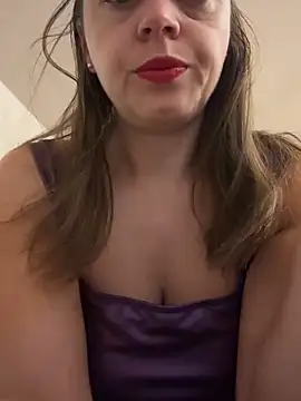 ladywithbigass online show from October 11, 2025, 4:35 am