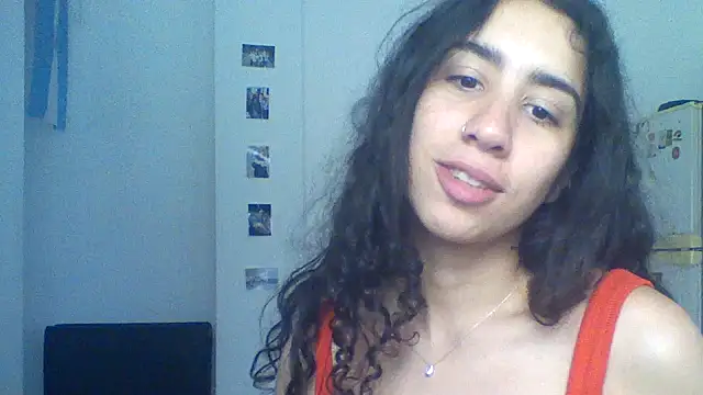 Snapshot of Souphicherry chatting on October 16, 2025, 7:11 pm Souphicherry online show from October 16, 2025, 7:11 pm