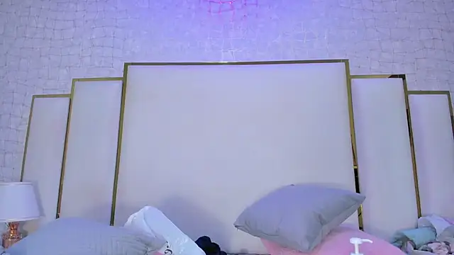 thalia888  online show from February 16, 2026, 7:01 pm