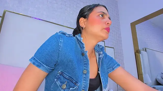 thalia888  online show from November 28, 2025, 7:03 pm