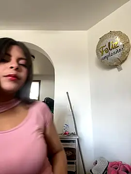 Snapshot of MiaCollinssx chatting on September 21, 2025, 3:50 pm MiaCollinssx online show from September 21, 2025, 3:50 pm