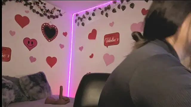 MiaCollinssx online show from March 1, 2026, 4:18 pm