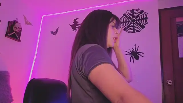 Snapshot of MiaCollinssx chatting on October 20, 2025, 1:55 pm MiaCollinssx online show from October 20, 2025, 1:55 pm