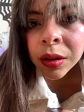 Snapshot of MiaCollinssx chatting on November 1, 2025, 5:51 pm MiaCollinssx online show from November 1, 2025, 5:51 pm