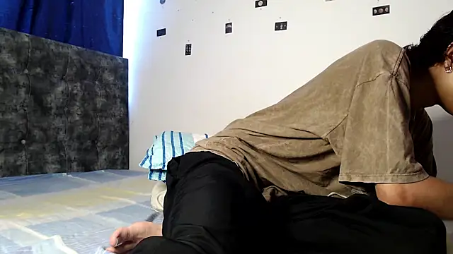 Snapshot of alexmark_ chatting on April 28, 2026, 5:06 pm alexmark online show from April 28, 2026, 5:06 pm
