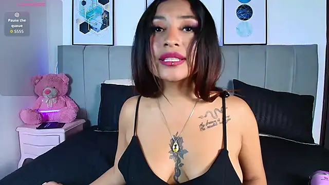 Snapshot of Naiaa_Cruz chatting on October 16, 2025, 7:44 pm Naiaa Cruz online show from October 16, 2025, 7:44 pm