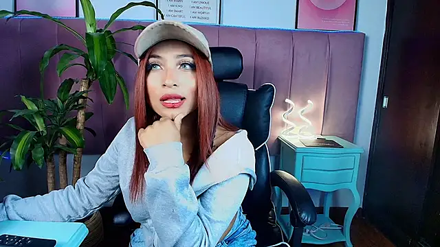 Snapshot of Naiaa_Cruz chatting on February 25, 2026, 7:47 pm Naiaa Cruz online show from February 25, 2026, 7:47 pm