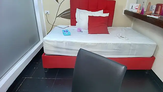 Snapshot of SexyRachel_ chatting on September 19, 2025, 12:42 pm SexyRachel online show from September 19, 2025, 12:42 pm