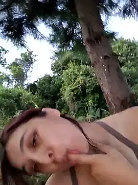 caronicole77 online show from April 4, 2026, 10:49 pm