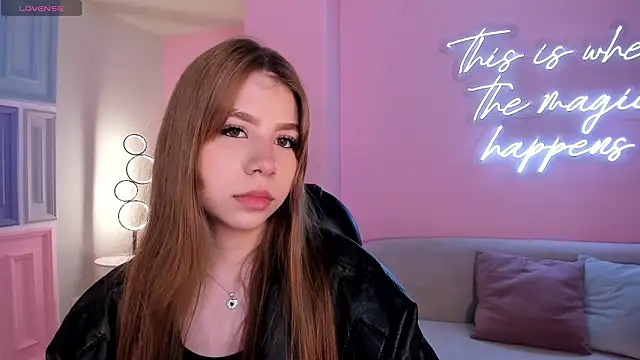 TiffannySins online show from March 8, 2026, 11:08 pm