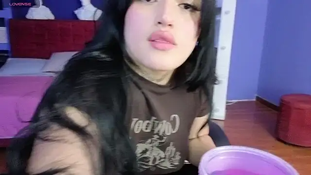 Snapshot of sari_belle chatting on February 5, 2026, 8:37 pm sari belle online show from February 5, 2026, 8:37 pm