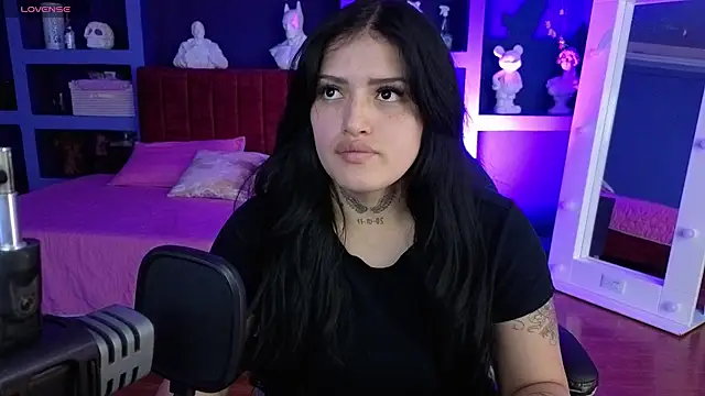 Snapshot of sari_belle chatting on February 6, 2026, 9:00 pm sari belle online show from February 6, 2026, 9:00 pm