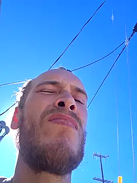 Snapshot of Leshok chatting on November 7, 2025, 7:18 pm Leshok online show from November 7, 2025, 7:18 pm