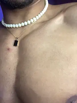 Snapshot of RickKrong_ chatting on October 17, 2025, 2:37 am RickKrong  online show from October 17, 2025, 2:37 am