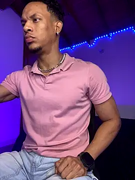 Snapshot of RickKrong_ chatting on October 14, 2025, 4:57 am RickKrong  online show from October 14, 2025, 4:57 am