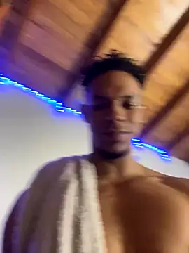 Snapshot of RickKrong_ chatting on October 26, 2025, 10:10 pm RickKrong  online show from October 26, 2025, 10:10 pm