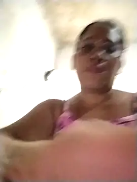 Snapshot of Big_ass_submissive chatting on September 29, 2025, 1:39 pm Big ass submissive online show from September 29, 2025, 1:39 pm