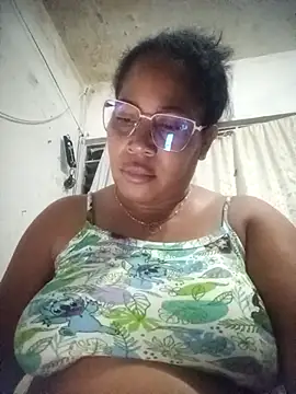 Snapshot of Big_ass_submissive chatting on October 22, 2025, 12:21 am Big ass submissive online show from October 22, 2025, 12:21 am