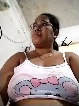 Snapshot of Big_ass_submissive chatting on November 1, 2025, 12:32 pm Big ass submissive online show from November 1, 2025, 12:32 pm