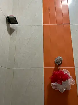 evelyn 1702 online show from November 6, 2025, 11:20 pm