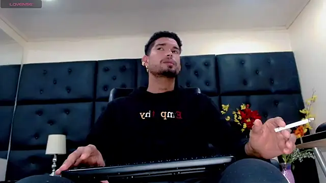 StivBigCock online show from October 2, 2025, 2:37 am