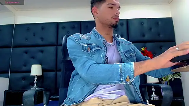 StivBigCock online show from September 26, 2025, 2:07 am