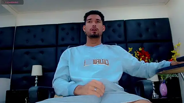 StivBigCock online show from September 27, 2025, 2:07 am