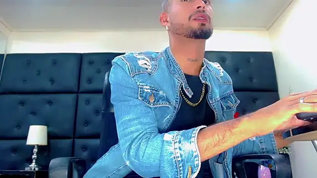 StivBigCock online show from October 5, 2025, 2:24 am