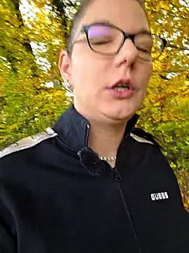 Snapshot of Swiss_Lady chatting on October 29, 2025, 11:31 am Swiss Lady online show from October 29, 2025, 11:31 am