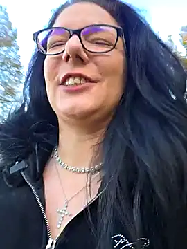 Snapshot of Swiss_Lady chatting on October 24, 2025, 2:38 pm Swiss Lady online show from October 24, 2025, 2:38 pm