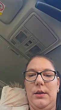 Snapshot of Swiss_Lady chatting on October 15, 2025, 8:33 am Swiss Lady online show from October 15, 2025, 8:33 am