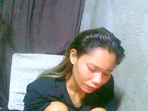 Sweeetgurll online show from May 23, 2026, 1:10 pm