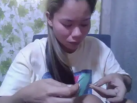 Snapshot of Sweeetgurll chatting on September 30, 2025, 1:44 am Sweeetgurll online show from September 30, 2025, 1:44 am