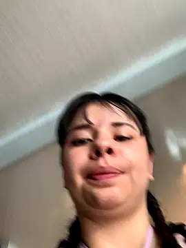 Snapshot of Canneela chatting on November 1, 2025, 7:52 pm Canneela online show from November 1, 2025, 7:52 pm