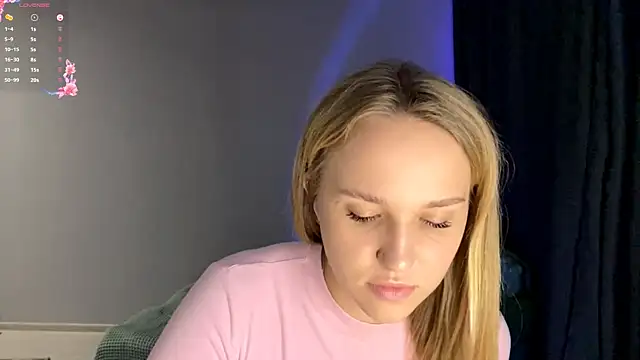 CatrinaShedrick online show from September 11, 2025, 3:34 pm