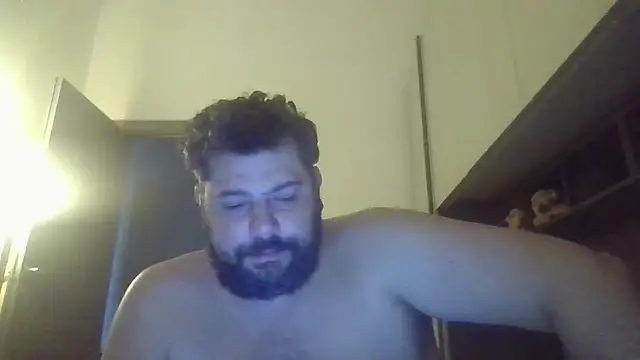 giuseppelovisi85 online show from October 9, 2025, 9:10 am