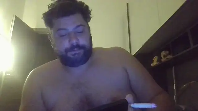 giuseppelovisi85 online show from October 2, 2025, 5:00 am