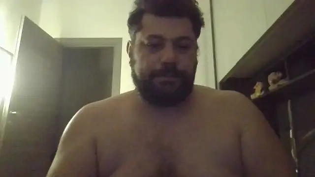 giuseppelovisi85 online show from October 12, 2025, 5:31 am