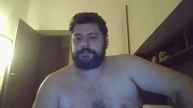 giuseppelovisi85 online show from October 14, 2025, 7:03 pm