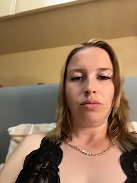 Snapshot of amberrose094 chatting on May 3, 2026, 7:17 pm amberrose094 online show from May 3, 2026, 7:17 pm