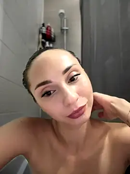 Snapshot of OliviaMarlow chatting on October 30, 2025, 2:58 pm OliviaMarlow online show from October 30, 2025, 2:58 pm