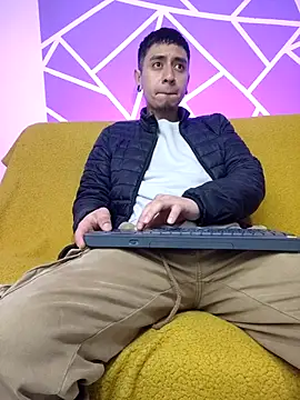 abnerdam01 online show from September 19, 2025, 3:10 am