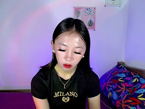 lovely kiannaHugecock online show from May 5, 2026, 8:12 pm